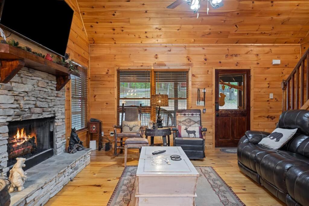 Lakeside Retreat Hot Tub Fishing Hiking Ellijay Exterior foto