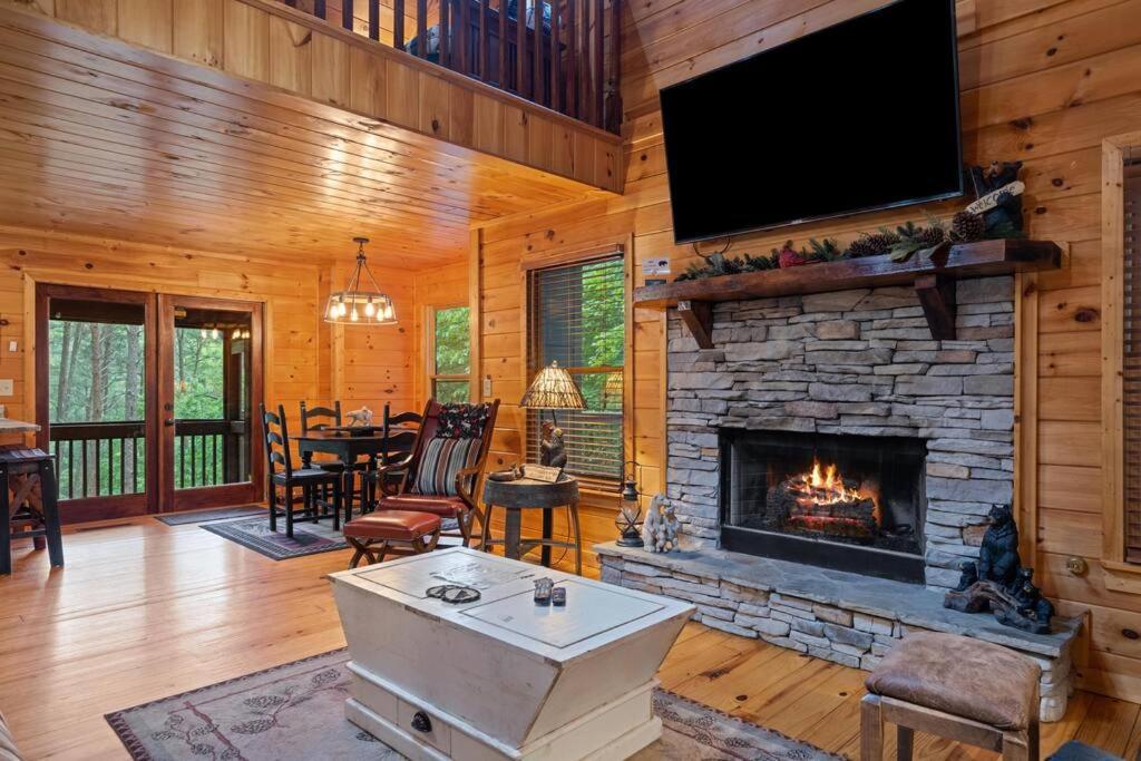 Lakeside Retreat Hot Tub Fishing Hiking Ellijay Exterior foto